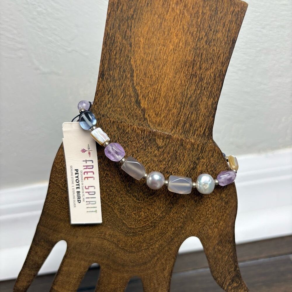 NWT Free Spirit Peyote Bird Purple & Silver Beaded Stretchy Bracelet Pearl - Picture 3 of 6